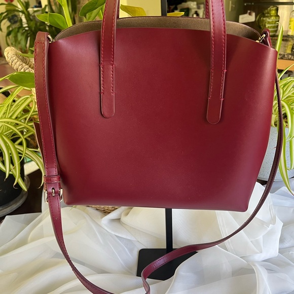 Furla Red Shoulder Bag Elegant Leather Design - Picture 8 of 12